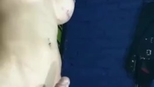 Hands FREE CumShot