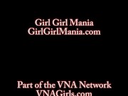 Lesbian Lovers Nikki Phoenix & Scarlett Faye Lick That Pussy 16/16