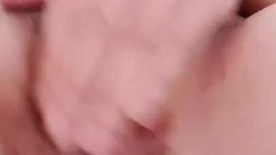 Im so fucking horny wanna play with me.