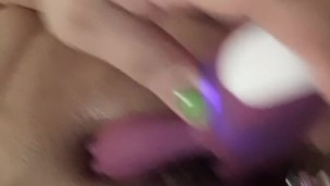curvy girl that loves toys masturbates until she squirts
