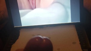 Blowing a load to a Weedlady video