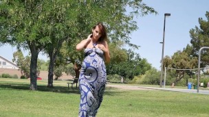Pregnant IndicaMonroe Squirts in Public Park