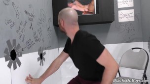 Whiteboi takes a huge black cock at a gloryhole