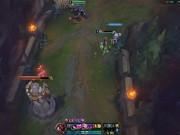 Jogando League Of Legends enquanto é fodida pelo namorado 9/16