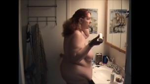 BBW naked coloring hair showing off sagging boobs big butt - Not HD