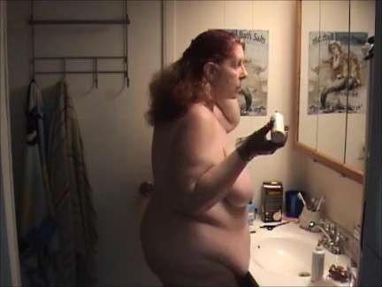 BBW naked coloring hair showing off sagging boobs big butt - Not HD