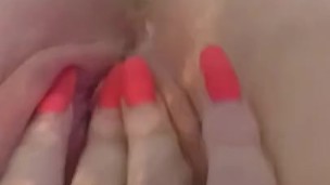 tight teen pussy in bath 