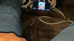 Wank while pornhub play