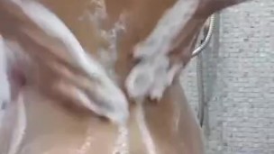Shower with me honey, closeup