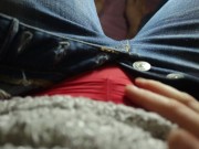 ОН НЕ ПРИЕХАЛ КО МНЕ ПРИДЕТСЯ МНЕ РАЗВЛЕКАТЬСЯ С СОБОЙ В ОДЕЖДЕ - Screenshot 8 of 16 - Vibrator