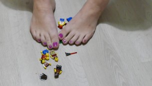 footfetish trambling lego people