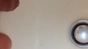 Hot piss in the sink. Spray.