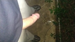 Outdoor peeing