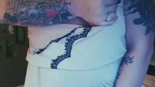 Titty play