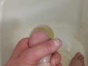 Peeing bath - Screenshot 5 of 16 - HD
