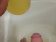 Peeing bath - Screenshot 6 of 16 - Shower Pee