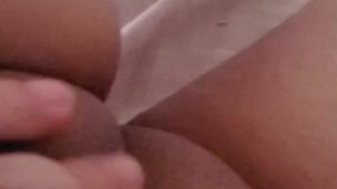 Slutty bbw plays with her clit 