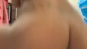 Ebony babe twerking