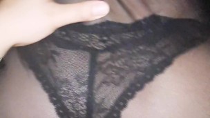Culiando rico con mi amiga, mientras sus padres están 