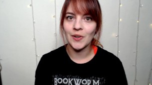 Blush Aria Fluttering Tongue Vibrator
