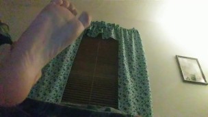 Tease with feet 