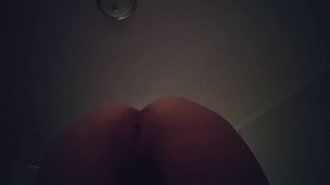 Shaken her bootie and pussy for you