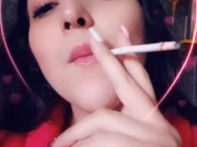 Curvy Babe smoking fetish