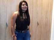 chica morena baila buscando fama