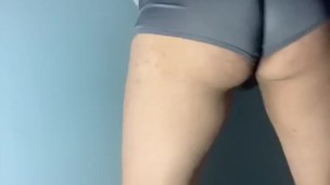 Thick pawg sissy ass twerking 