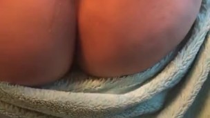 مودة الادهم بتتناك في الحمام (ARABIC SLUT)