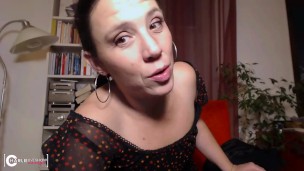 JOI francais : Ta banquière te baise vraiment