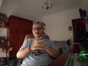 Terrorizzata dal mio gigantesco razzo