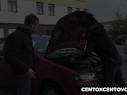 Un cazzo nella figa e una chiave inglese nel culo 1/16