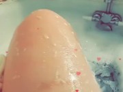 Bath time with Jessica English 