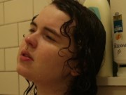 PAWG GETS WET AND CUMS PMV