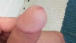 Anyone like peeing videos? Lemme know in the comments :)