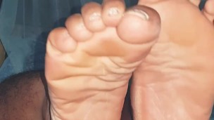 Showing my sexy feet soles and playing with my toes