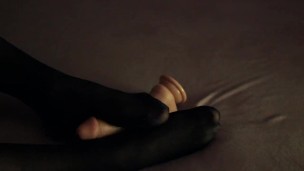 Sissy Ochani dreams about cock between her feet