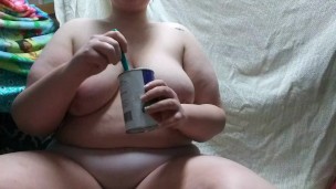 BBW FRUIT MUKKBANG interrupted by cat