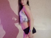 Strip & dance: from booty shorts to nude 3/16