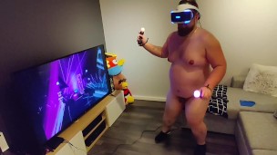 Nude gaming chubby
