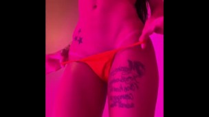 Kimber Veils Snapchat show, tanning bed tease 