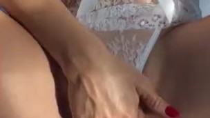 Cameltoe mom!