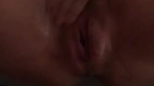 18 YEAR ARAB TEEN SQUIRT قحبة صغيرة 18 سنة كتحوا مقدراتش تهزو