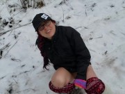 Nerdy Faery Makes A Piss Mess In The SNow 13/16
