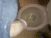Guy Peeing  - Screenshot 4 of 16 - Pee Fetish