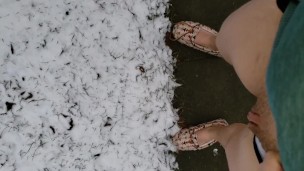I Love To Pee In The Snow Outside