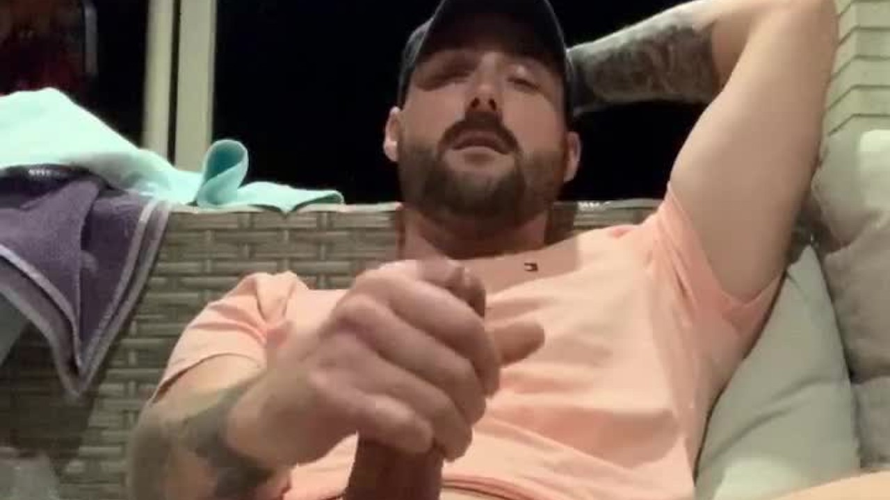 Found my friends wank video  - RedTube