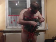 Decorating the Christmas Tree - Screenshot 14 of 16 - Christmas Tree