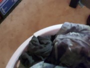 Laundry Basket Peeing - Screenshot 15 of 16 - Pee Desperation